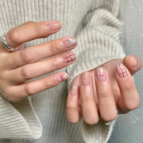 Press On Nails Pink Cartoon Animal Plaid Bowknot Shimmer Short Square Round False Nails Sweet Style For Women