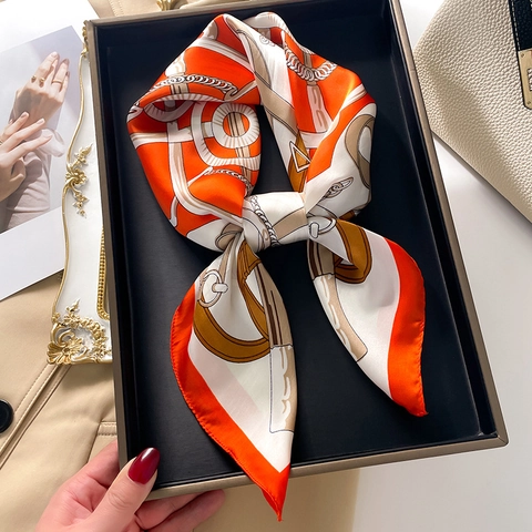Foulard Quadrato Simil Raso Stampa Equestre Cavallo Moda Retrò Bandana Testa Borsa Donne
