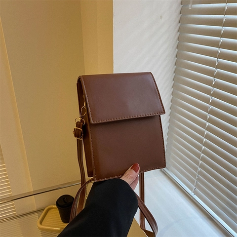 Minimalist PU Leather Small Square Crossbody Bag For Women Trendy Vertical Phone Bag With Magnetic Flap