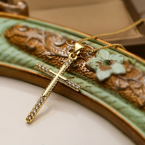 Collana Con Ciondolo A Croce Vintage Rame Placcato Oro 18K Con Zircone Pavé Gioielli Minimalisti Per Donna