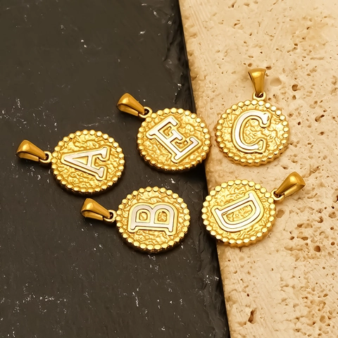 Ronde Munt Initiaal Hanger 304 Roestvrij Staal 18K Verguld Schelp Inleg Gehamerde Textuur Sieraden