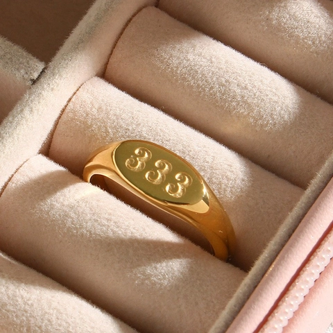 Minimalistischer Edelstahl Ovaler Engel Nummer Siegelring 18K Vergoldet 111 222 333 444 555 666 777 888 999 Schmuck Damen