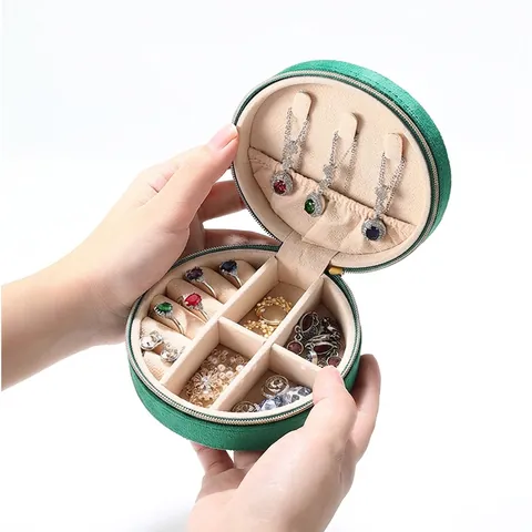 Portable Velvet Jewelry Box Travel Organizer Case For Rings Earrings Necklaces High-End Small Display Storage Case For Women