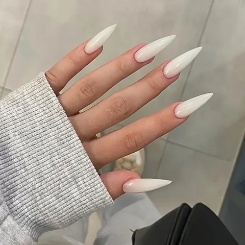 Lange Stiletto Press On Nagels ABS Kunstmatige Valse Nagels Gradiënt Effen Kleur Volledige Dekking Manicure Voor Vrouwen
