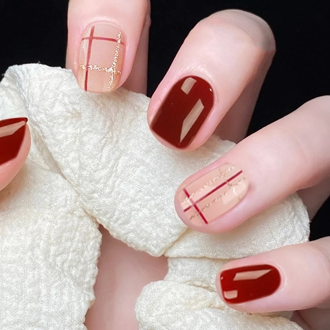 Weinrot Kariert Press On Nägel Kurz Quadratisch Glänzend Künstliche Nägel Für Damen Elegant Herbst Winter Maniküre