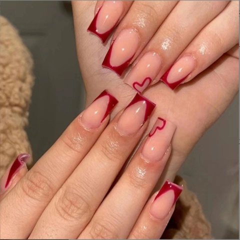 ABS Kunststoff Press On Nails Glänzend Rot French Tip Quadratisch Mittel Herz Muster Mode Nägel Für Frauen