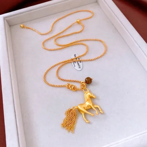 Collier Pendentif Cheval Élégant Avec Pierre Oeil De Tigre Et Pompon En Métal Acier Au Titane Chaîne Pull Vintage Bijoux Femmes