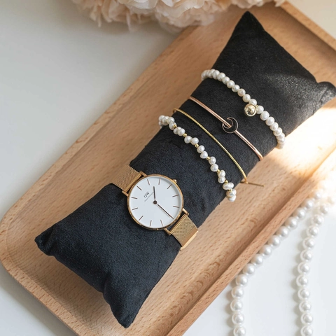 Jewelry Display Pillow Watch Cushion Velvet Faux Leather Bracelet Holder Organizer Soft Bangle Showcase Counter Prop