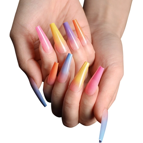 Unghie Finte Lunghe A Bara Sfumate Ombre Colorate Lucide Per Manicure Fai Da Te Stile Salone Di Moda