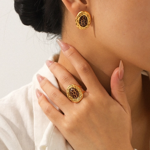 Vintage Leopard Print Jewelry Set 18K Gold Plated Stainless Steel Oval Earrings And Ring For Women Retro Fashion