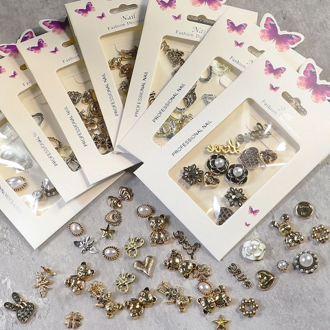 Retro Legierung 3D Nagelkunst Dekorationen Metall Herzen Bären Schmetterlinge Buchstaben Blumen Maniküre DIY Schmuck Vintage