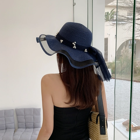 Women Elegant Paper Straw Sun Hat Wide Brim Artificial Pearl Mesh Bow Beach Sun Protection Cap Summer Breathable Holiday Hat