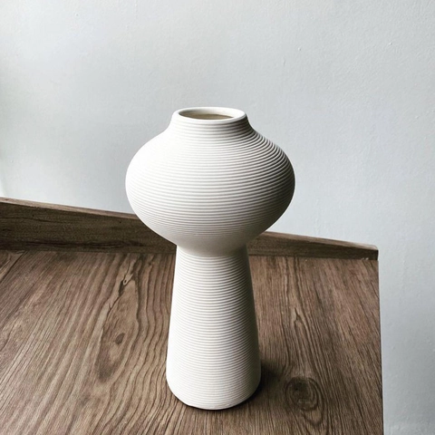 Modern Nordic White Ceramic Vase Ribbed Minimalist Matte Porcelain Flower Pot For Living Room Desktop Table Decor Aesthetic