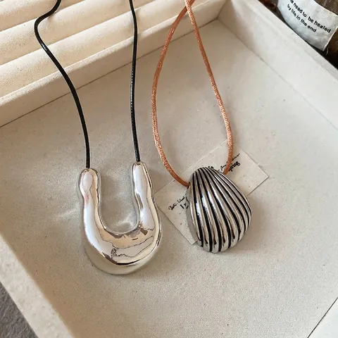 Collar Con Colgante De Cobre Plateado Con Concha Y Forma De U Con Cordón Estilo Retro Minimalista Joyas Para Mujer