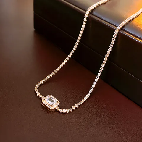 Parure de Bijoux en Zirconia Taille Émeraude de Luxe Plaqué Or Collier Pendentif Carré Bracelet Chaîne Boucles d'Oreilles Clous pour Femmes