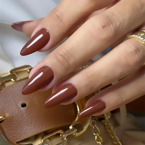 Glossy Press On Nails Almond Shape Solid Red Brown Removable Fake Nail Tips Simple Style Manicure For Women Elegant