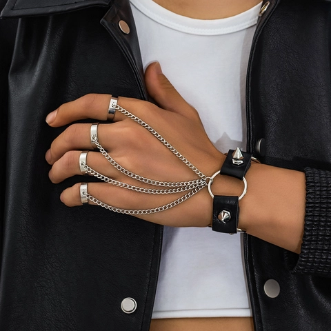 Bracciale Punk Con Anelli Catena In Lega Pelle PU Borchie Gotico Hip Hop Gioielli Da Mano Per Uomo