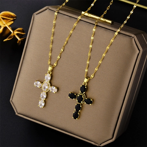 Collana con Pendente a Croce in Acciaio al Titanio Hip Hop per Uomo Donna Placcata Oro con Strass Intarsiati Gioielli Moda