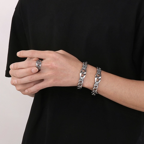 Retro Punk Geschnitztes Panzerarmband Und Porträtring Edelstahl Schmuck Für Herren Streetwear Stil