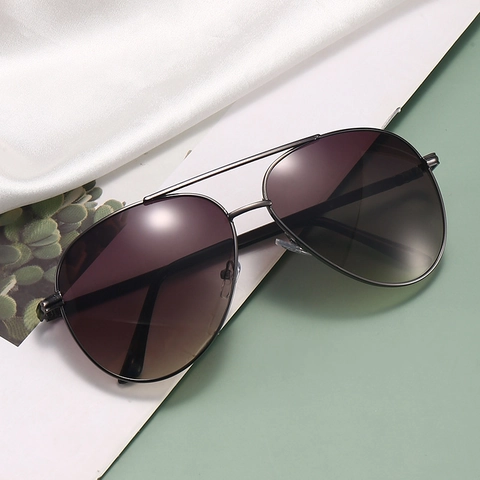 Lunettes De Soleil Aviateur Classiques Monture Métal Protection UV400 Double Pont Verres Dégradés Mode Rétro Unisexe