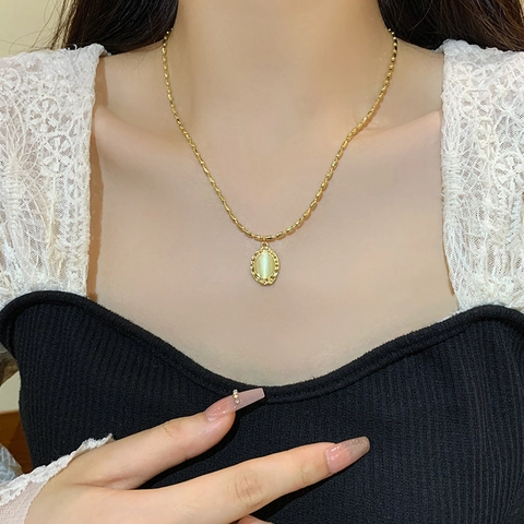 Vintage Französischer Stil Titanstahl Halskette Mit Ovalem Katzenaugenstein Anhänger Luxus Ästhetik Choker Schmuck Frauen