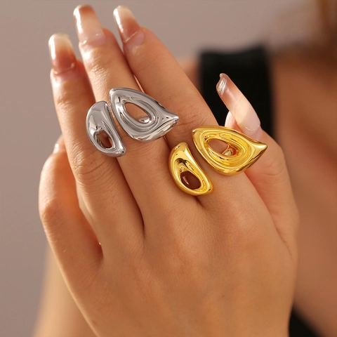 Anillo Abierto Geométrico Hueco Cobre Chapado En Oro 18K Minimalista Forma Nariz De Cerdo Ajustable Joyería Mujer