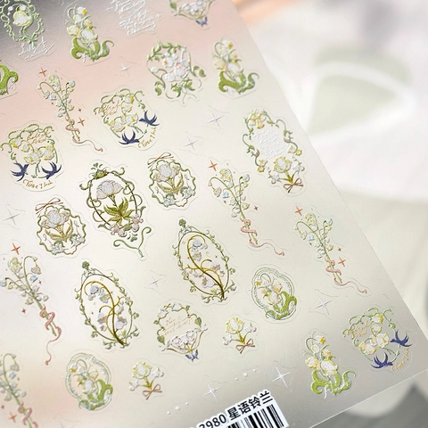 Adesivi Unghie Mughetto Rilievo 3D Goffrati Autoadesivi Design Fiore Stella Retro Francese Per Manicure Fai-da-te