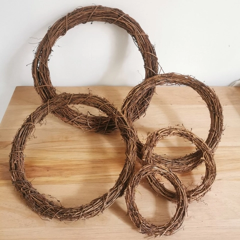 Natural Rattan Wreath Hoop Handmade Woven DIY Craft Material For Christmas Wedding Decoration Star Heart Shape Base