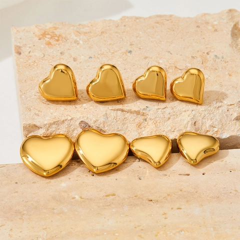 Minimalist Stainless Steel Heart Stud Earrings For Women Simple Elegant Metal Peach Heart Jewelry European Style Fashion Gift