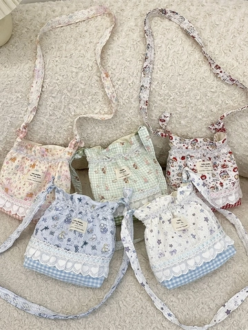 Cartoon Drawstring Crossbody Bag Polyester Canvas Lining Lace Heart Embroidery Sweet Zakka Style Women Girls Daily