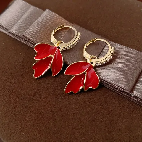 Maple Leaf Dangle Earrings Alloy Red Enamel Rhinestone Fashion Chic Jewelry For Women With Silver Earring Post