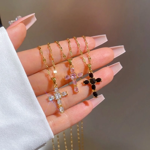 Elegant Titanium Steel Cross Pendant Necklace For Women Gold Plated Copper Micro-set Rhinestone Chain Fashion Jewelry Gift