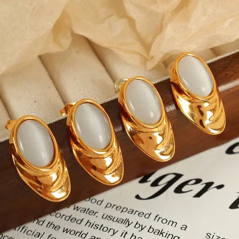 Vintage Titanium Steel White Oval Stone Stud Earrings 18K Gold Plated Shell Texture Minimalist Fashion Earrings For Women