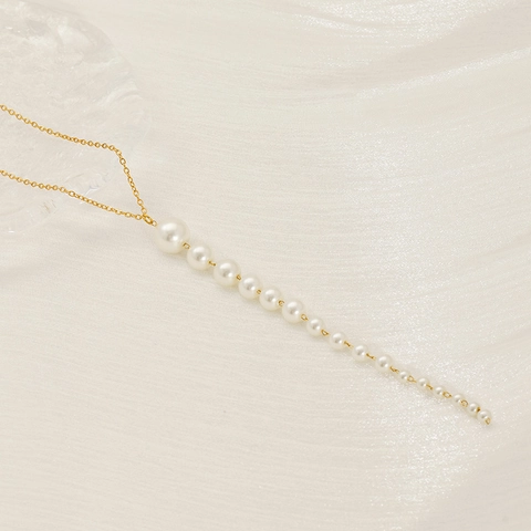 Collana Con Pendente Di Künstliche Perle A Forma Di Y Gioielli In Acciaio Inossidabile Placcato Oro 18K Per Donna Stile Elegante