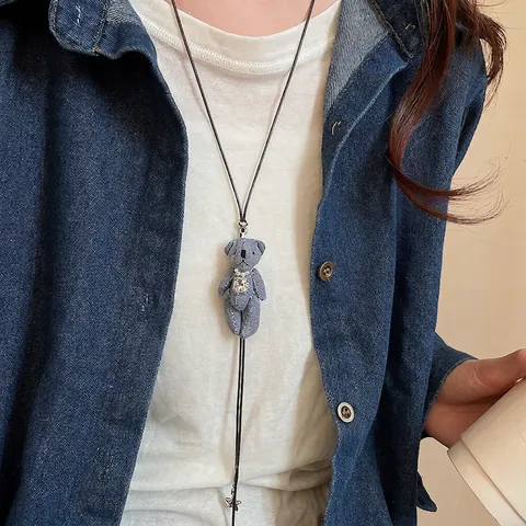 Collana Lunga Con Ciondolo Orsetto Tessuto Denim Con Strass Künstliche Perle Corda In Ecopelle Marrone Catena Maglione Retro