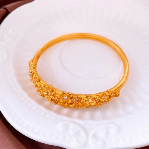 Vintage Floral Bangle Bracelet Ancient Gold Sand Copper Inlaid Zircon Luxury Retro Flower Jewelry For Women