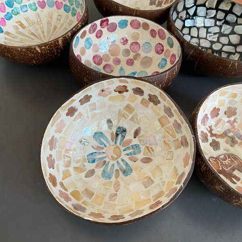 Natural Coconut Shell Decorative Bowl Handcrafted Shell Mosaic Inlay Key Jewelry Storage Tray Entryway Table Decor Nordic Style