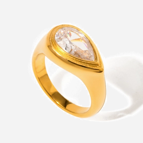 Birnenschliff Weißer Zirkon Ring 18K Vergoldeter Edelstahl Wassertropfen Chunky Minimalistischer Schmuck Für Damen Wasserfest