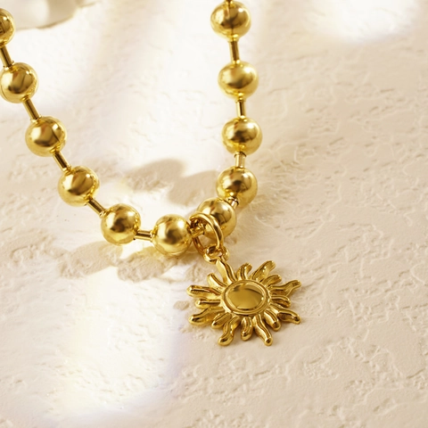 Collier Pendentif Soleil Rétro Acier Inoxydable Chaîne À Billes Choker Bijoux Style Bohémien Pour Femmes Design Radiant Élégant