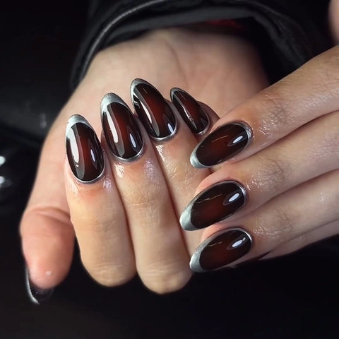 Amandel Plaknagels Donker Wijnrood Glanzend French Tip Zilveren Metallic Rand Kunstnagels Voor Dames