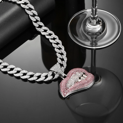 Hip Hop Gepersonaliseerde Strass Rode Lippen Hanger Cubaanse Ketting Voor Mannen Vrouwen Legering Iced Out Sexy Mond Sieraden