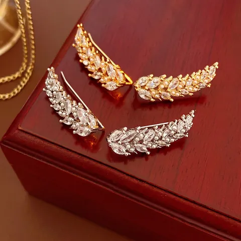 Wheat Ear Leaf Crawler Earrings Copper Marquise Zircon Imitation Artificial Pearl Light Luxury Niche Design Fashion Jewelry For Women