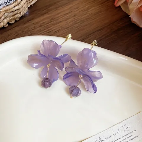 Violette Blumen Hängeohrringe Mit Harzblättern Zirkon Akzenten Und Silbernem Ohrstecker Eleganter Süßer Blumenstil Damen