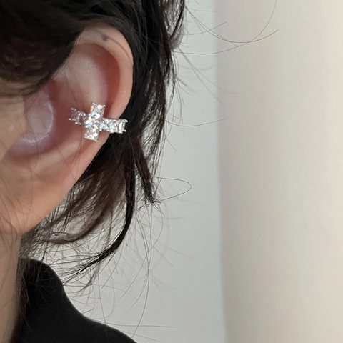 Cross Ear Cuff Copper Zircon Inlaid Non-Piercing Cartilage Earring For Women Fashion Jewelry Elegant Gift