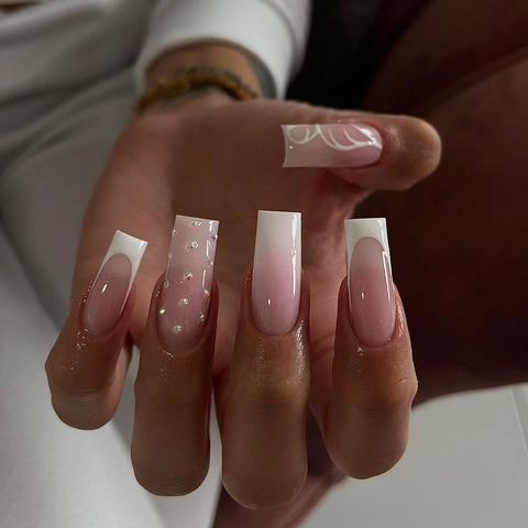 French Press On Nails Long Square Pink Gradient Butterfly Design Rhinestone Artificial False Nails For Women Decor