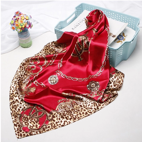 Bufanda Cuadrada Con Estampado De Leopardo Vintage Lujo Satén Satén Como Patrón De Cadena Chal Pañuelo Elegante Mujer