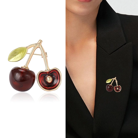 Spilla A Forma Di Ciliegia In Lega Smalto Rosso Accessorio Moda Gioielli Per Donne E Uomini Versatile Novità