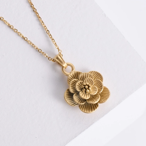 Flower Pendant Necklace 18K Gold Plated 304 Stainless Steel Multi Layer Matte Rose Elegant Jewelry For Women