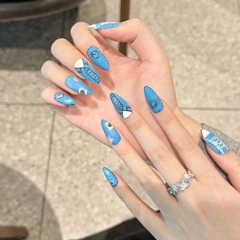 Handbemalt Denim-Stil ABS-Kunststoff Künstliche Nägel Matte Blaues Canvas-Schuh-Design Full-Cover-Nagelset Für Damen Schmuck