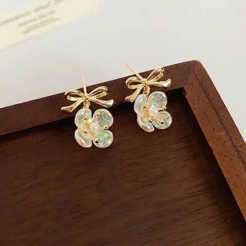 Pendientes De Botón Con Flor Y Lazo Con Poste De Plata Cobre Chapado En Oro Perla Artificial De Imitación Estilo Dulce Para Mujer